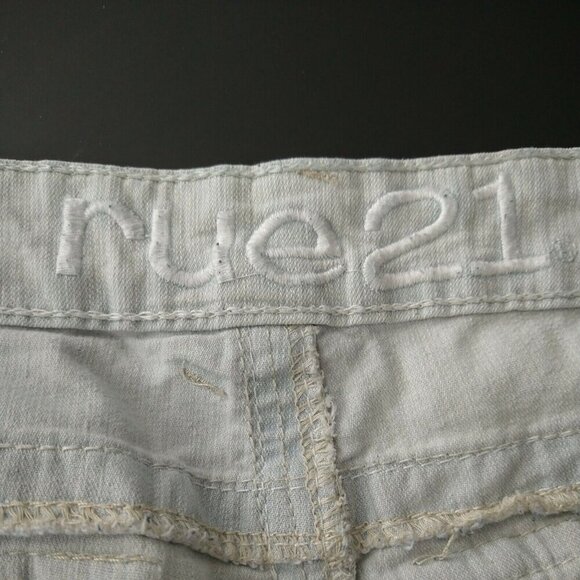 Rue 21 Denim Jean Shorts Women Size 6 Light Wash Ripped Cuffed Flap Pockets - Picture 5 of 9